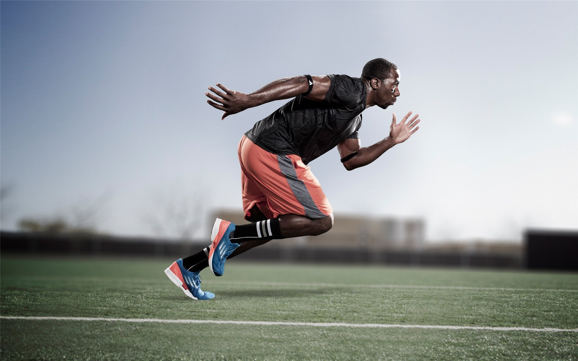 俱乐部举办球迷文化节丰富赛季之外的社群活动，球迷会活动